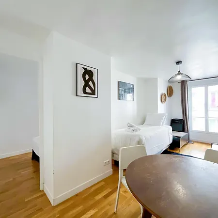 02 - Faubourg Bail Mobilite Apartment